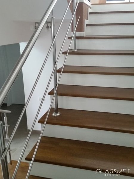 Glassmet Industry - scari, balustrade sticla si inox